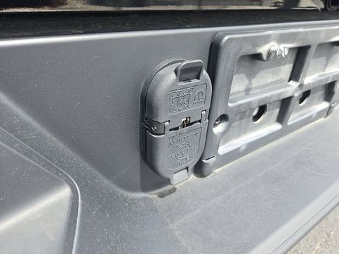 Used 2020 Jeep Gladiator Sport w/ Quick Order Package 24S image 4