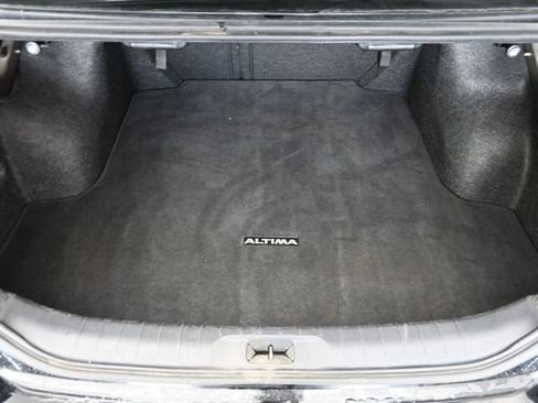 Used 2025 Nissan Altima 2.5 SV FWD image 27