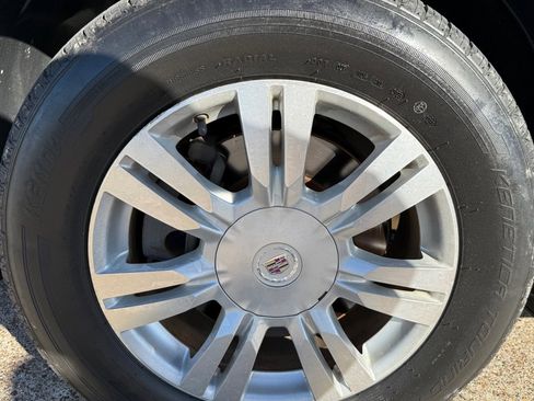 Used 2013 Cadillac SRX Luxury w/ Driver Awareness Package image 22