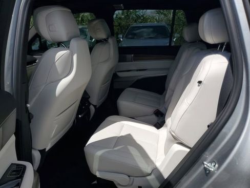 New 2026 Cadillac Vistiq Luxury image 7