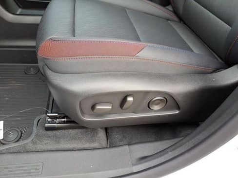 New 2026 Chevrolet Equinox RS w/ LPO, Floor Liner Package AWD/4WD image 19