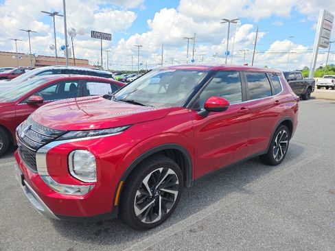 Used 2024 Mitsubishi Outlander SE AWD/4WD image 1
