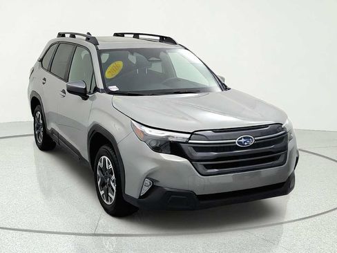 Certified 2026 Subaru Forester Premium AWD/4WD image 2