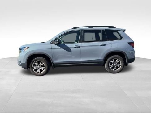 Used 2023 Honda Passport TrailSport image 4