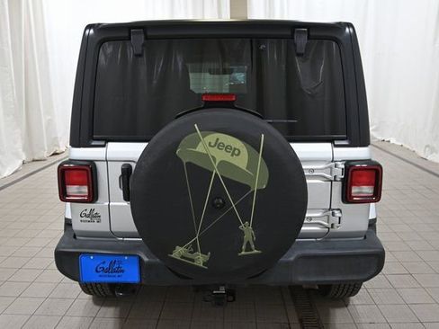 Used 2023 Jeep Wrangler Freedom Edition image 11