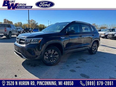 Used 2022 Volkswagen Taos S image 1