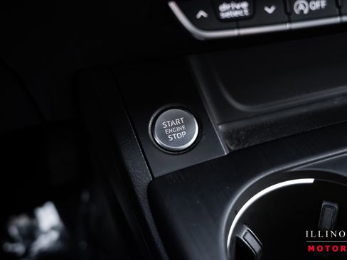 Used 2017 Audi A4 2.0T Premium w/ Convenience Package image 24