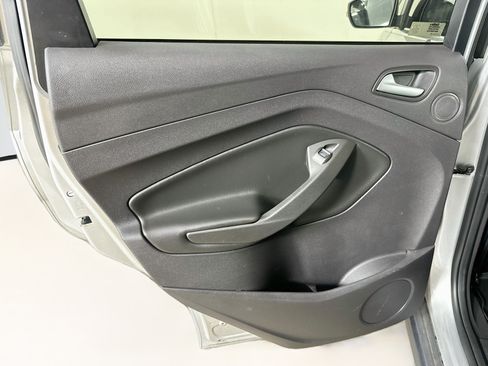 Used 2013 Ford C-MAX Energi SEL FWD image 26