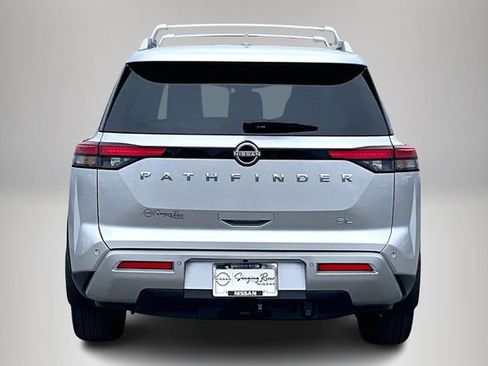 Certified 2025 Nissan Pathfinder SL w/ SL Premium Package image 6
