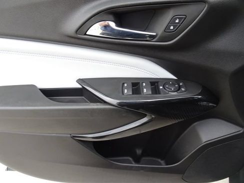 Used 2025 Chevrolet Trax LT w/ Driver Confidence Package FWD image 8