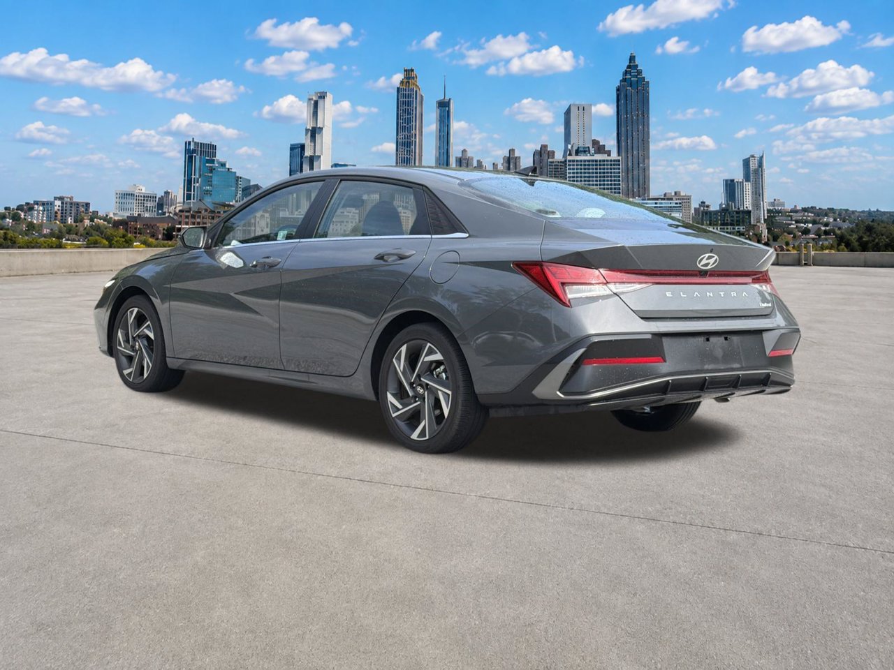 Used 2025 Hyundai Elantra Limited FWD image 23