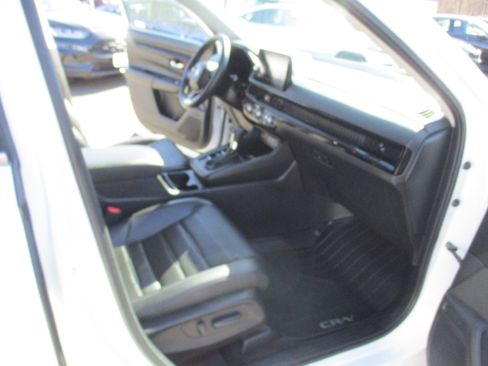 Used 2024 Honda CR-V EX-L image 16