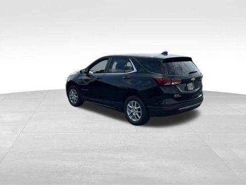Used 2023 Chevrolet Equinox LT FWD image 3