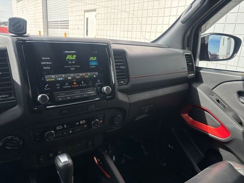Used 2023 Nissan Frontier PRO-4X w/ Pro-4X Premium Package image 14