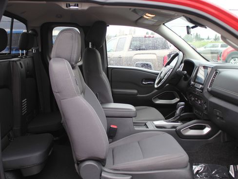 Used 2022 Nissan Frontier SV image 19