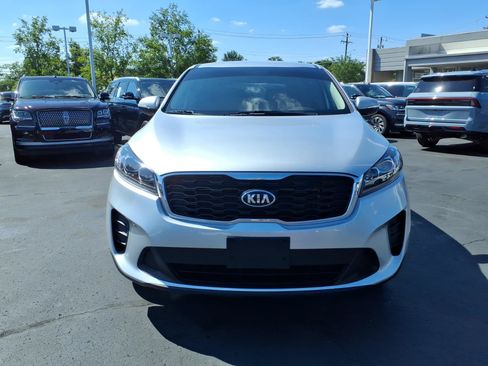 Used 2019 Kia Sorento L FWD image 2