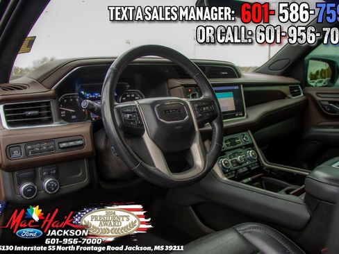 Used 2021 GMC Yukon XL Denali w/ Denali Premium Package image 7