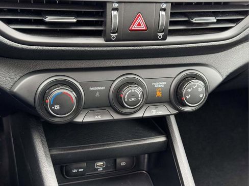 Used 2024 Kia Forte LXS image 5