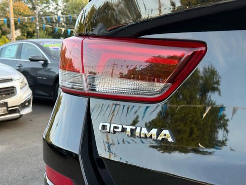 Used 2019 Kia Optima S w/ S Panoramic Sunroof Package image 7
