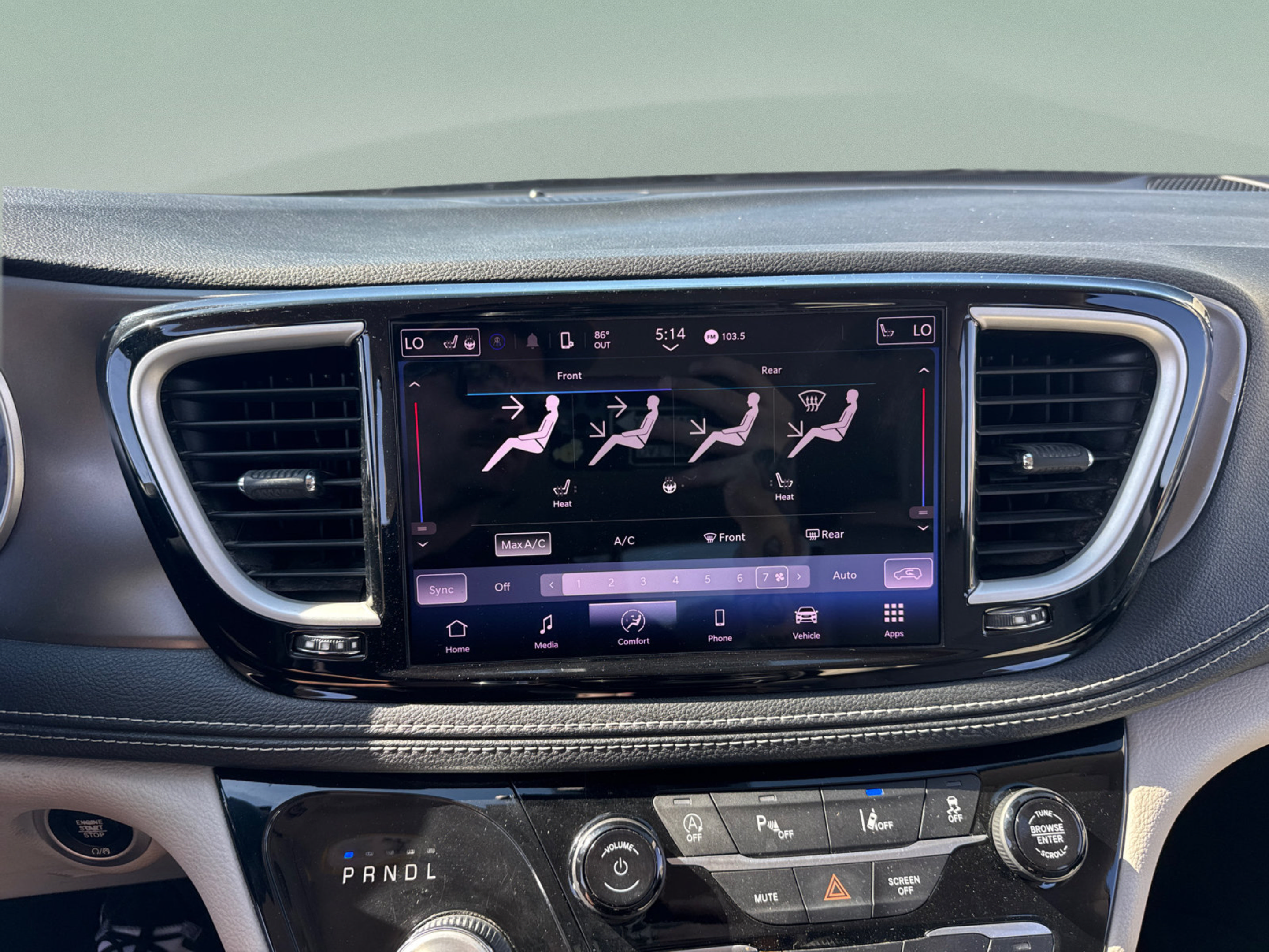 Used 2021 Chrysler Pacifica Touring-L FWD image 24