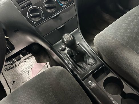 Used 2004 Toyota Corolla CE image 28