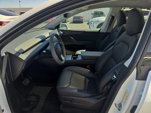 Used 2026 Tesla Model Y 2WD image 3