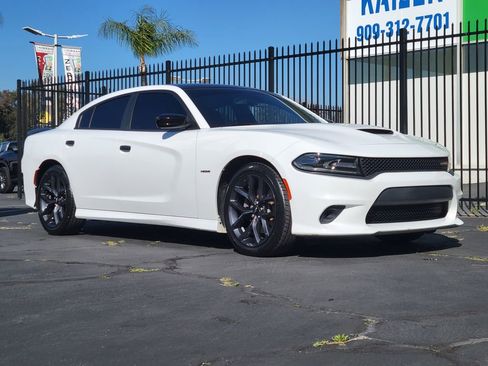Used 2019 Dodge Charger R/T w/ Blacktop Package image 35