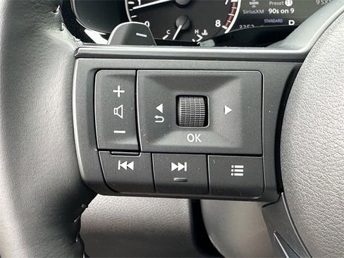 Certified 2025 Nissan Pathfinder SV w/ SV Premium Package image 26