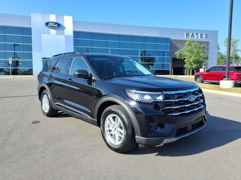 New 2026 Ford Explorer Active RWD image 1