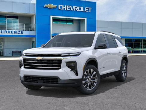 New 2026 Chevrolet Traverse LT w/ Sun and Wheel Package image 14
