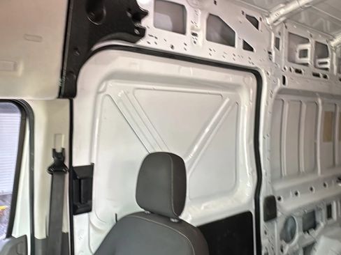 Used 2021 Ford Transit 250 148 High Roof Extended RWD image 25