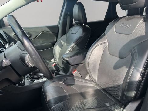 Used 2019 Jeep Cherokee Limited w/ Trailer Tow Group image 35