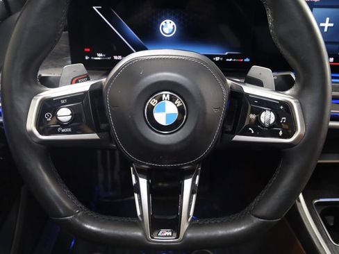 Used 2023 BMW 760i xDrive image 50