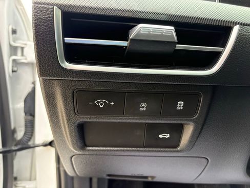 Used 2025 Hyundai Sonata SE image 20