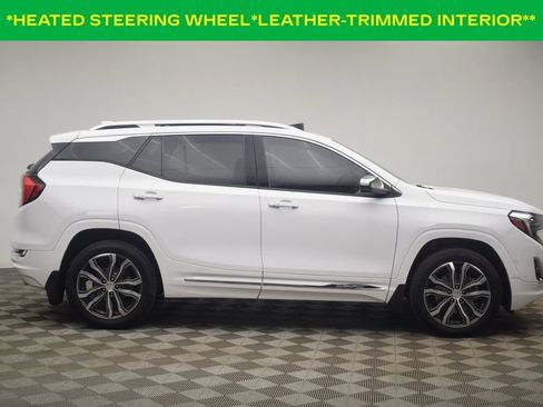 Used 2020 GMC Terrain Denali w/ Denali Premium Package AWD/4WD image 13
