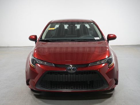 Certified 2022 Toyota Corolla LE FWD image 2