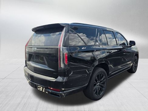 Used 2022 Cadillac Escalade Sport Platinum AWD/4WD image 5