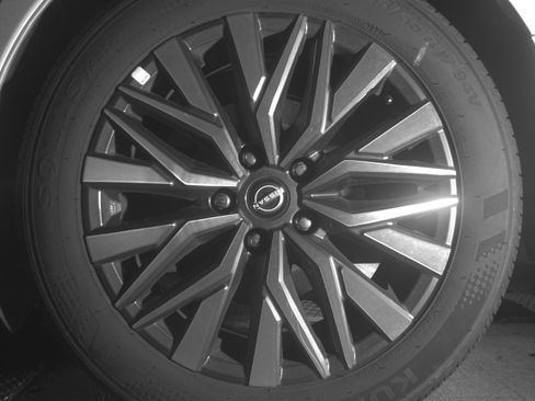 Used 2025 Nissan Altima 2.5 SV image 14