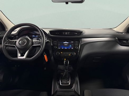 Used 2022 Nissan Rogue Sport S image 10