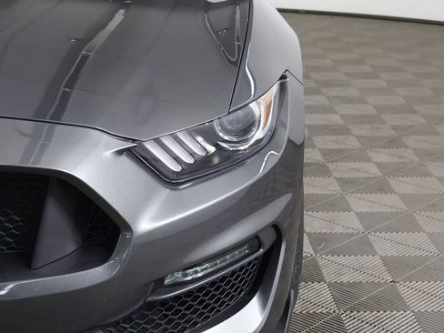 Used 2017 Ford Mustang Shelby GT350 RWD image 12