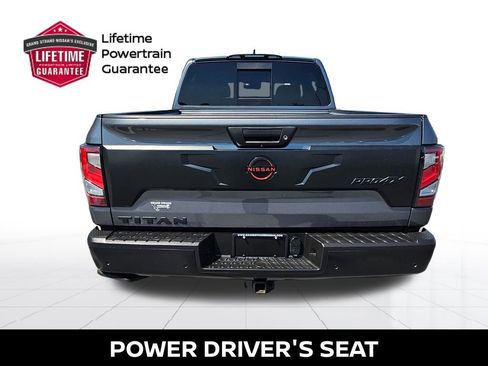 Used 2023 Nissan Titan PRO-4X w/ Pro-4x Convenience Package image 9