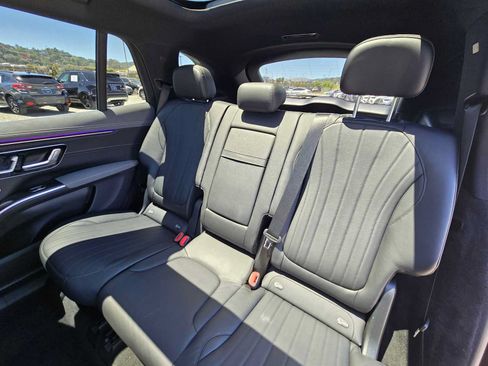Used 2023 Mercedes-Benz EQS 450+ SUV image 17