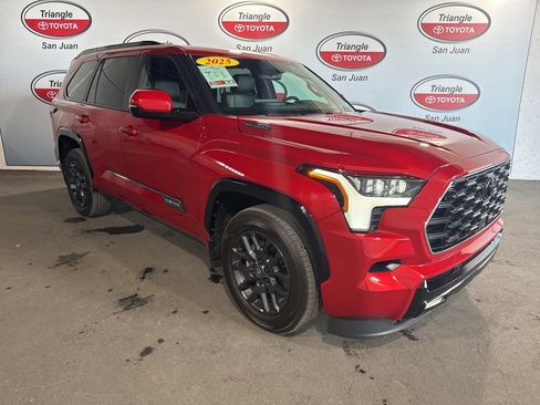 Used 2025 Toyota Sequoia Platinum image 3