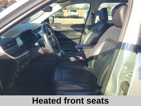 Used 2022 Jeep Grand Cherokee Limited image 16