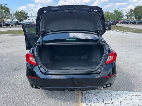 Used 2018 Honda Accord Touring image 26