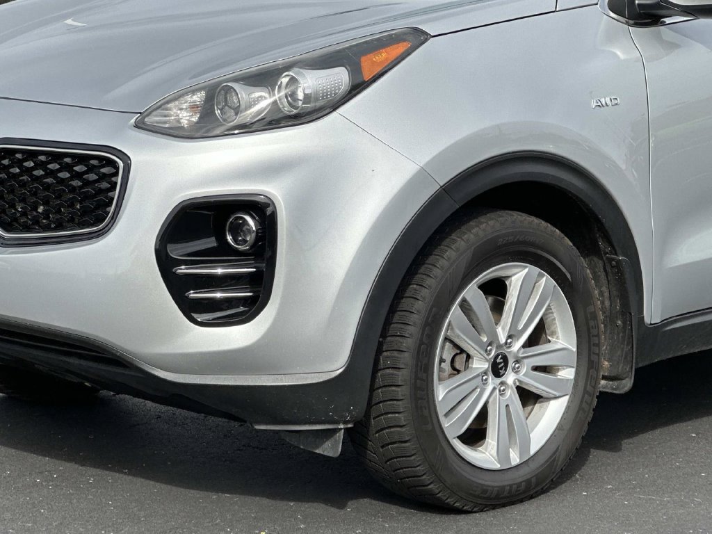 Used 2018 Kia Sportage LX AWD/4WD image 8