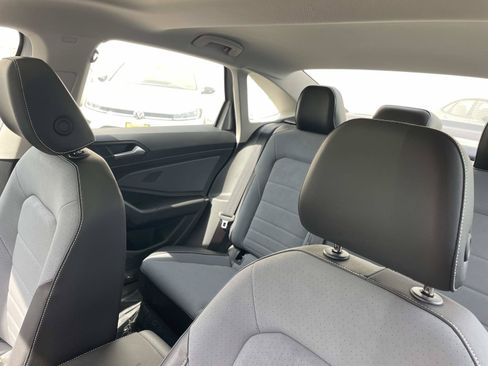 New 2026 Volkswagen Jetta SE FWD image 23