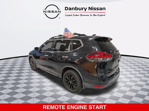 Used 2018 Nissan Rogue SV w/ Premium Package AWD/4WD image 5
