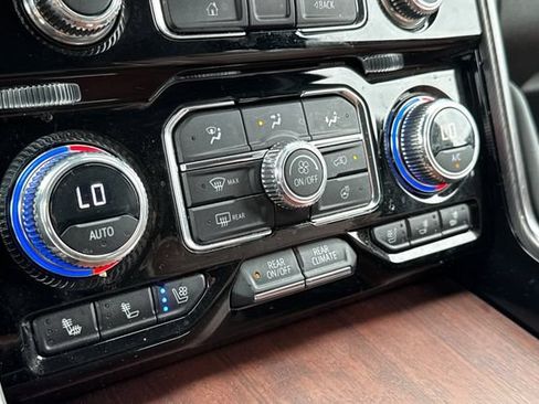 Used 2023 GMC Yukon Denali Ultimate AWD/4WD image 29