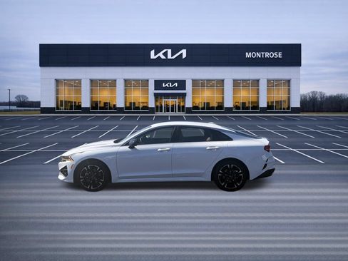 Used 2024 Kia K5 GT-Line w/ GT-Line Premium Package FWD image 9